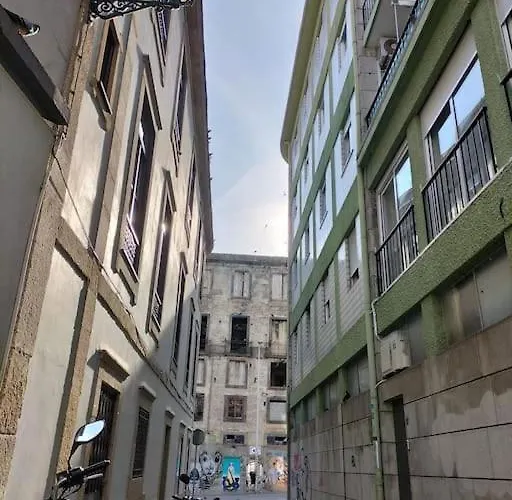 Loft In The Historic Center Of Downtown Порту